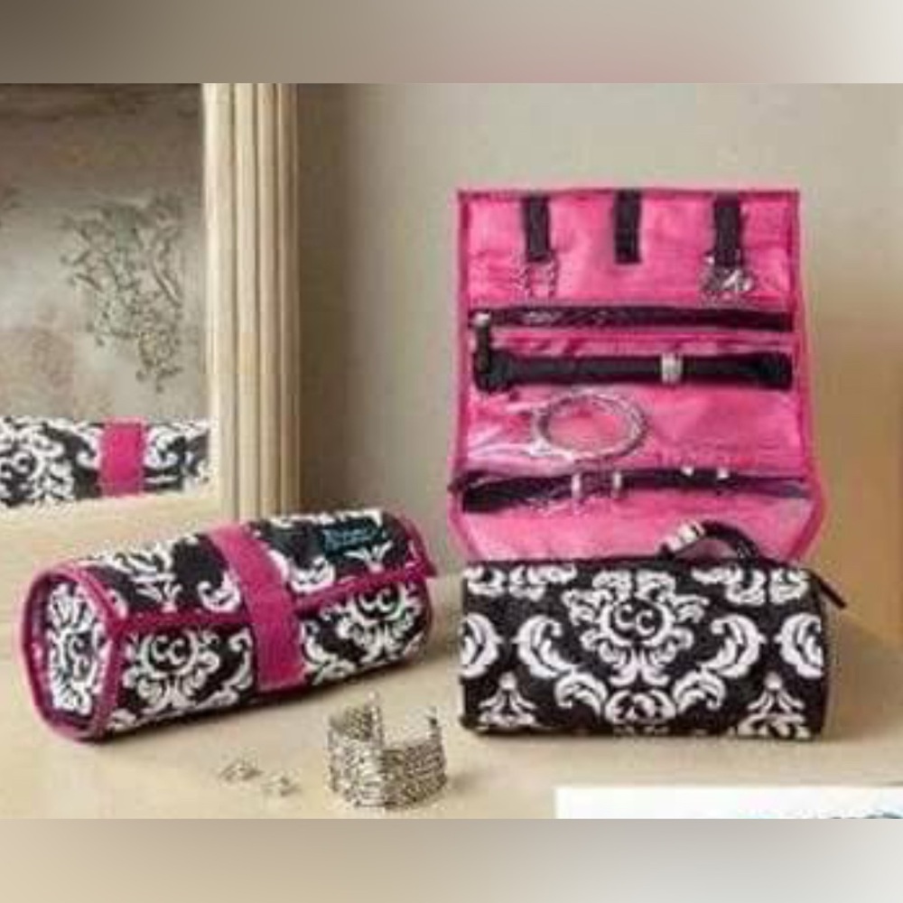 Clever Container Jewelry Roll in Pink/Black NWT